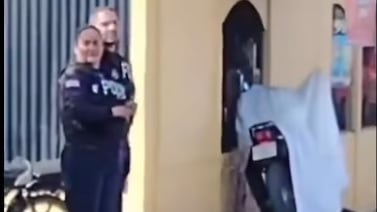 Este es el hombre que murió sentado en su moto tras aterrador ataque de sicarios