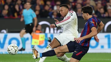 Periodista tica vivió una curiosa situación durante el clásico español
