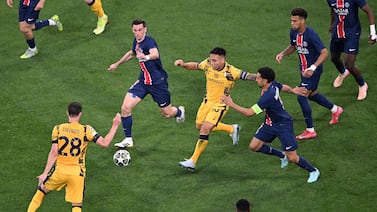 PSG arrasó en la final y levantó su primera Champions League con baile incluido