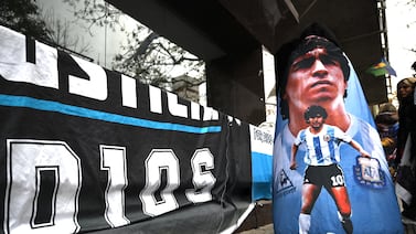 Dramáticas declaraciones en juicio sobre la muerte de Maradona revelan el desgarrador final del exastro