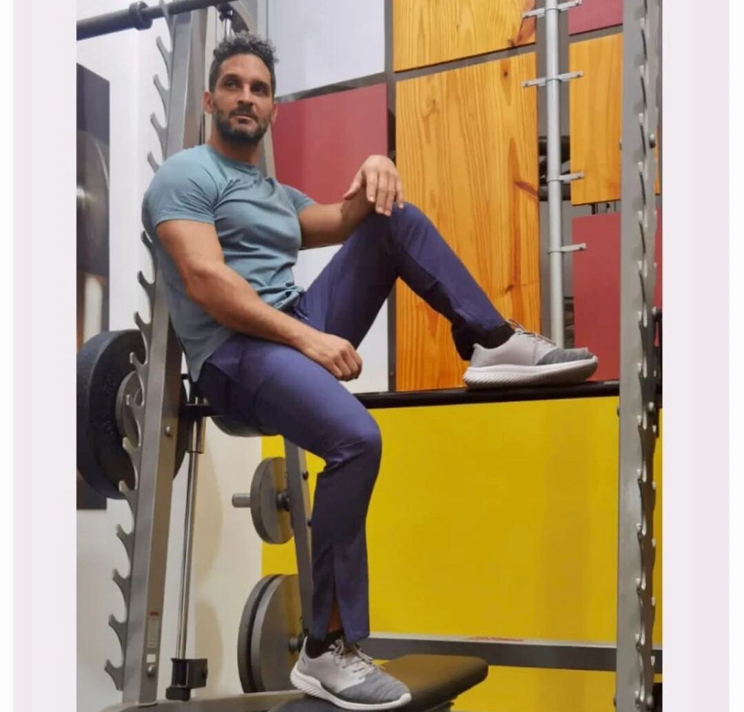 Bismarck Méndez, presentador e instructor de ejercicios.