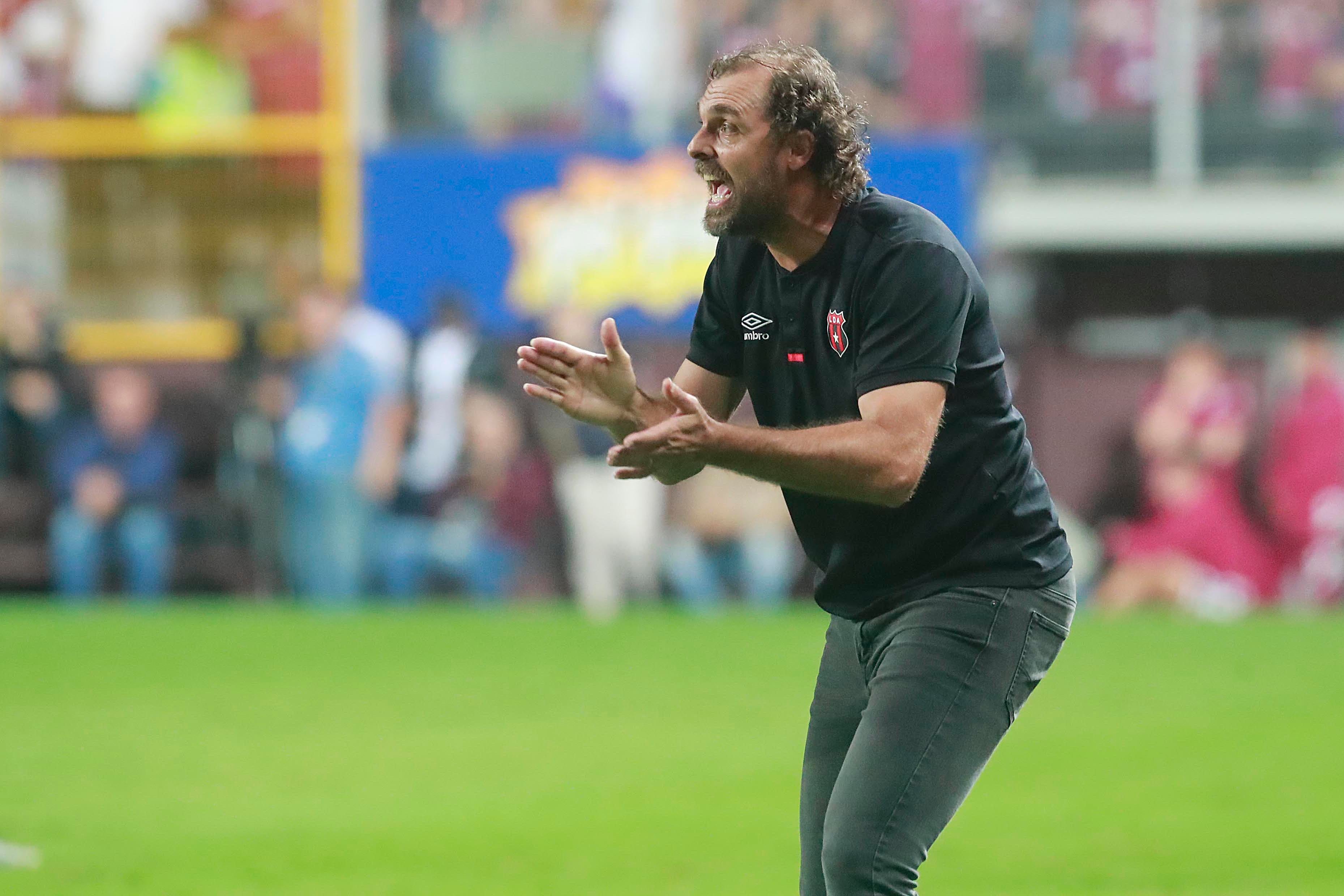 04/11/2023      Estadio Ricardo Saprissa, Tibás. El Deportivo Saprissa recibió a la Liga Deportiva Alajuelense, en una nueva versión del Clásico Nacional en partido de la jornada 18, Torneo de Apertura, Liga Promérica 2023.