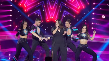 Exfinalista de Nace una estrella se lleva todos los aplausos en concierto de Ana Gabriel, en Parque Viva