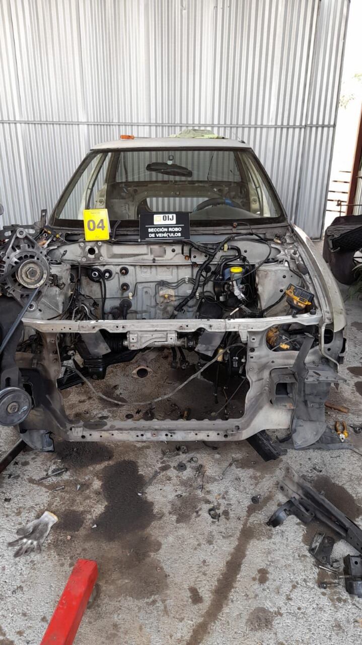 Estos son los carros robados que el OIJ encontró durante el allanamiento