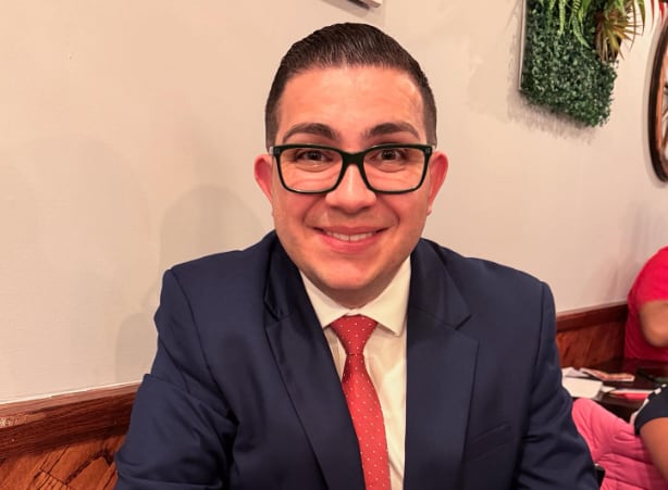 Elías Alvarado, periodista de Telenoticias en Estados Unidos.