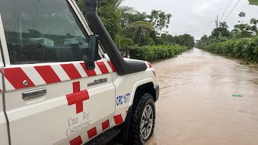 Fuertes aguaceros que azotan gran parte del país dejaron estas comunidades inundadas