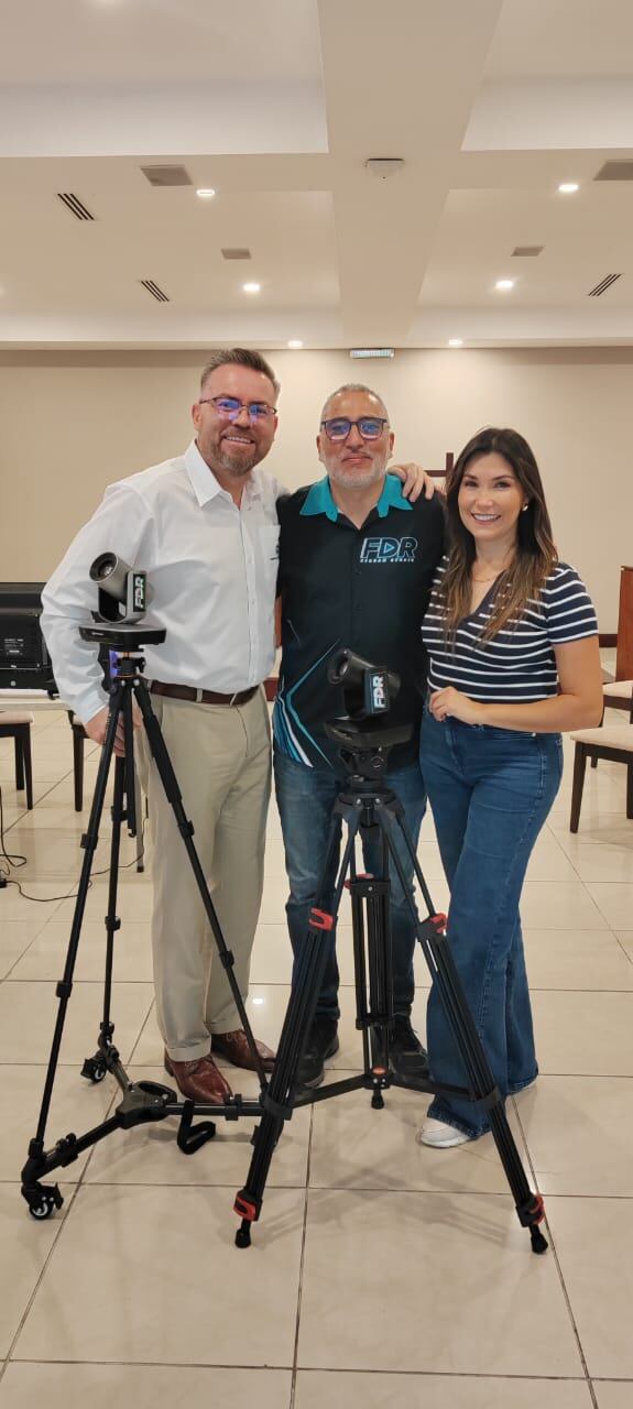 Frederick Fallas, periodista y exproductor de Informe 11 Las Historias de Repretel.