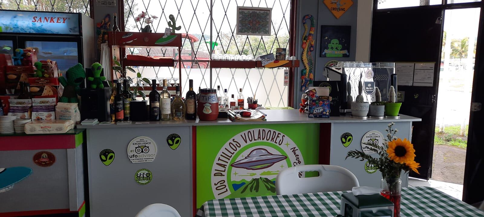 Los Platillos Voladores se ubica en Nuevo Arenal. (Cortesía)