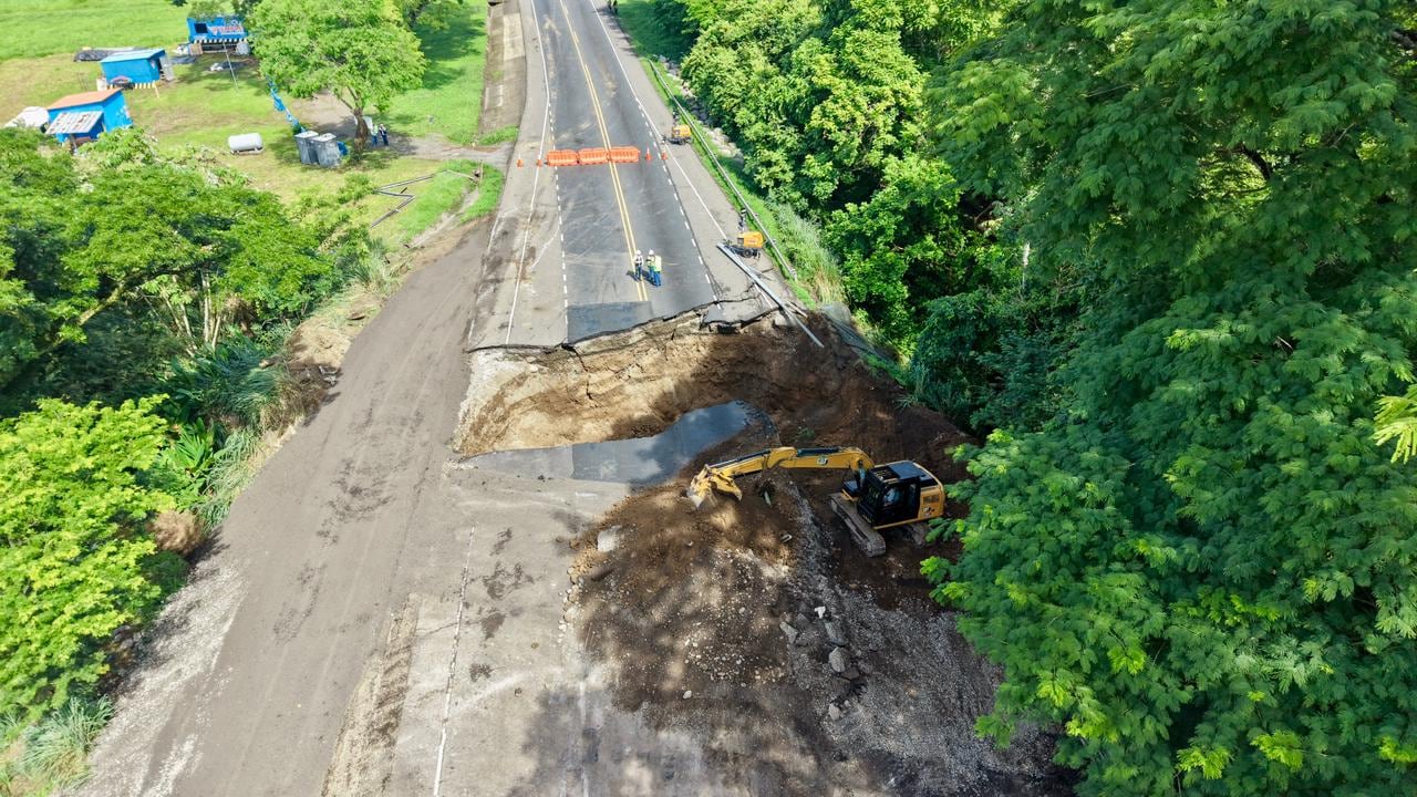 Hundimiento ruta 27