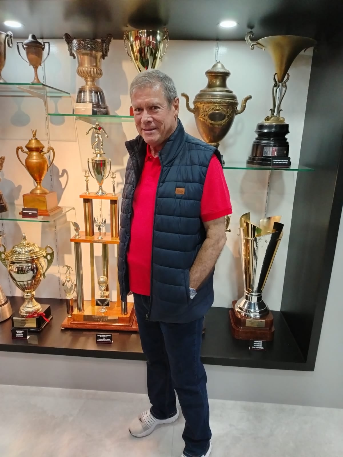 Alejandro Gonzalez ला 39 वर्षांपूर्वी Alajuela चे पहिले CONCACAF शीर्षक आठवते.