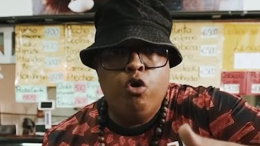 Toledo le canta al cansancio del pueblo y le tira con todo al Gobierno en su nueva canción