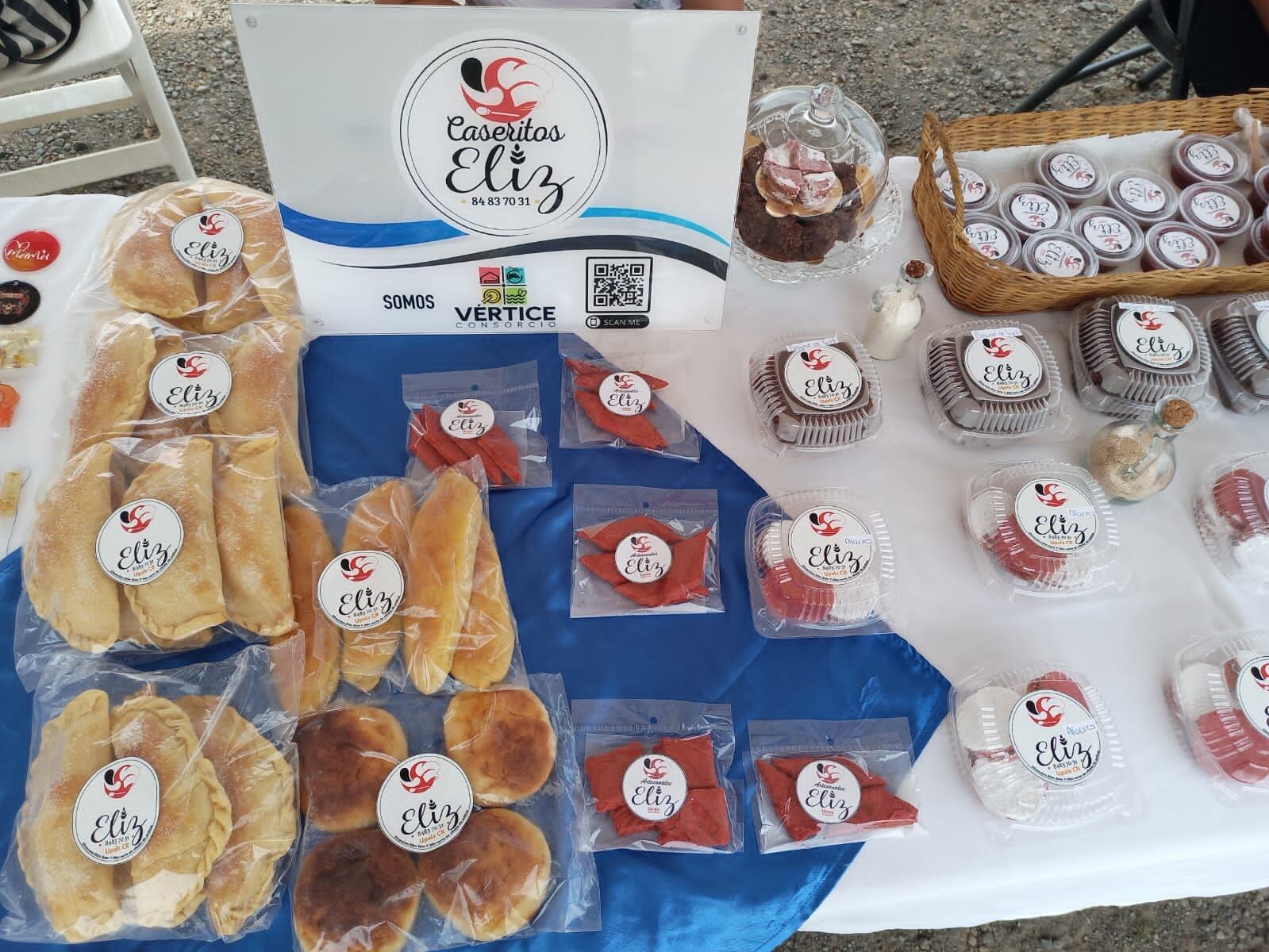 La emprendedora upañela, Elizabeth Murillo Fletes, tiene más de 9 años de hacer cajetas, jalea, confites, alfajores y hasta tartaletas de harina de frijol.