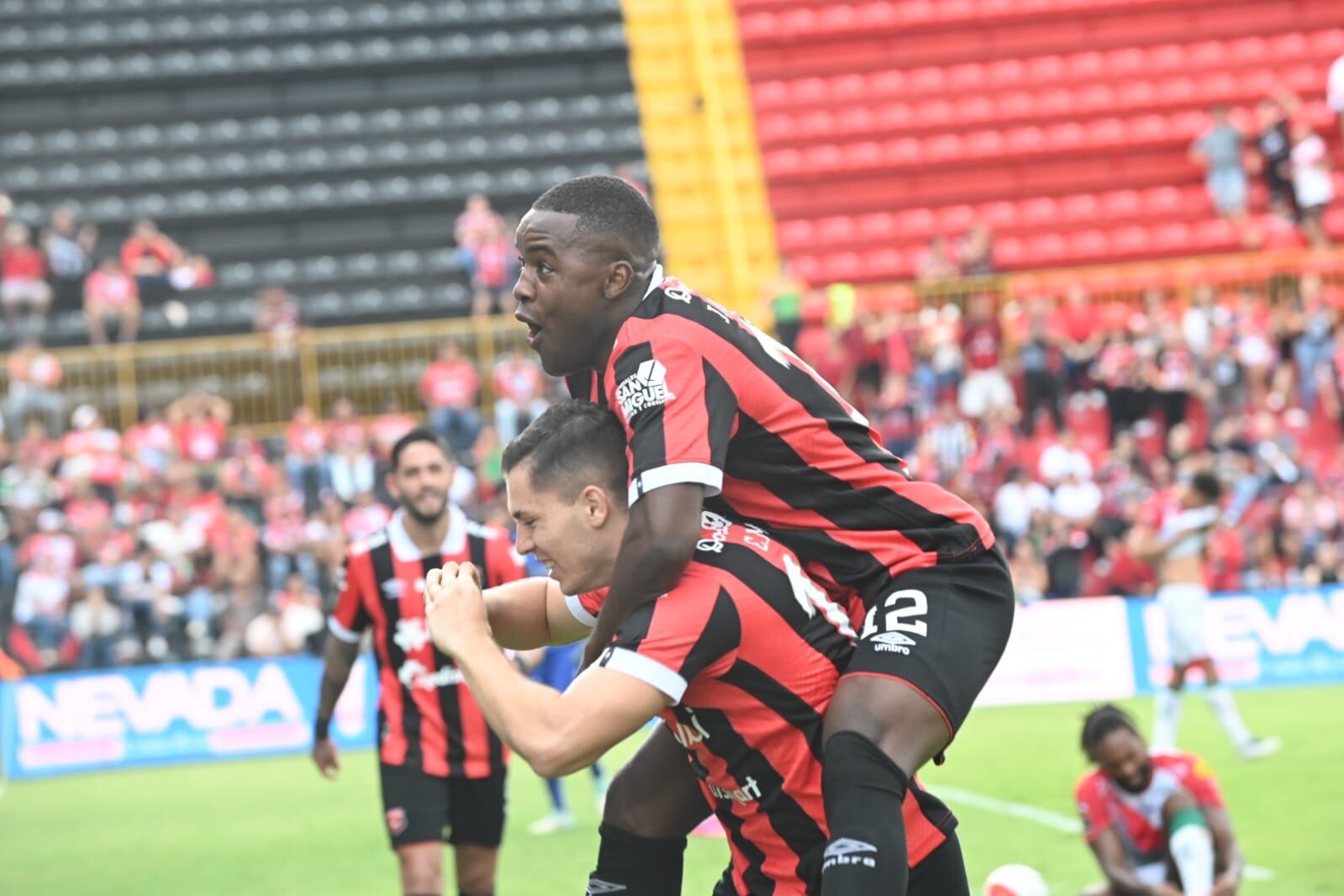 12/05/2024/ juego entre Liga Deportiva Alajuelense vs Guanacasteca / Foto Albert Marín