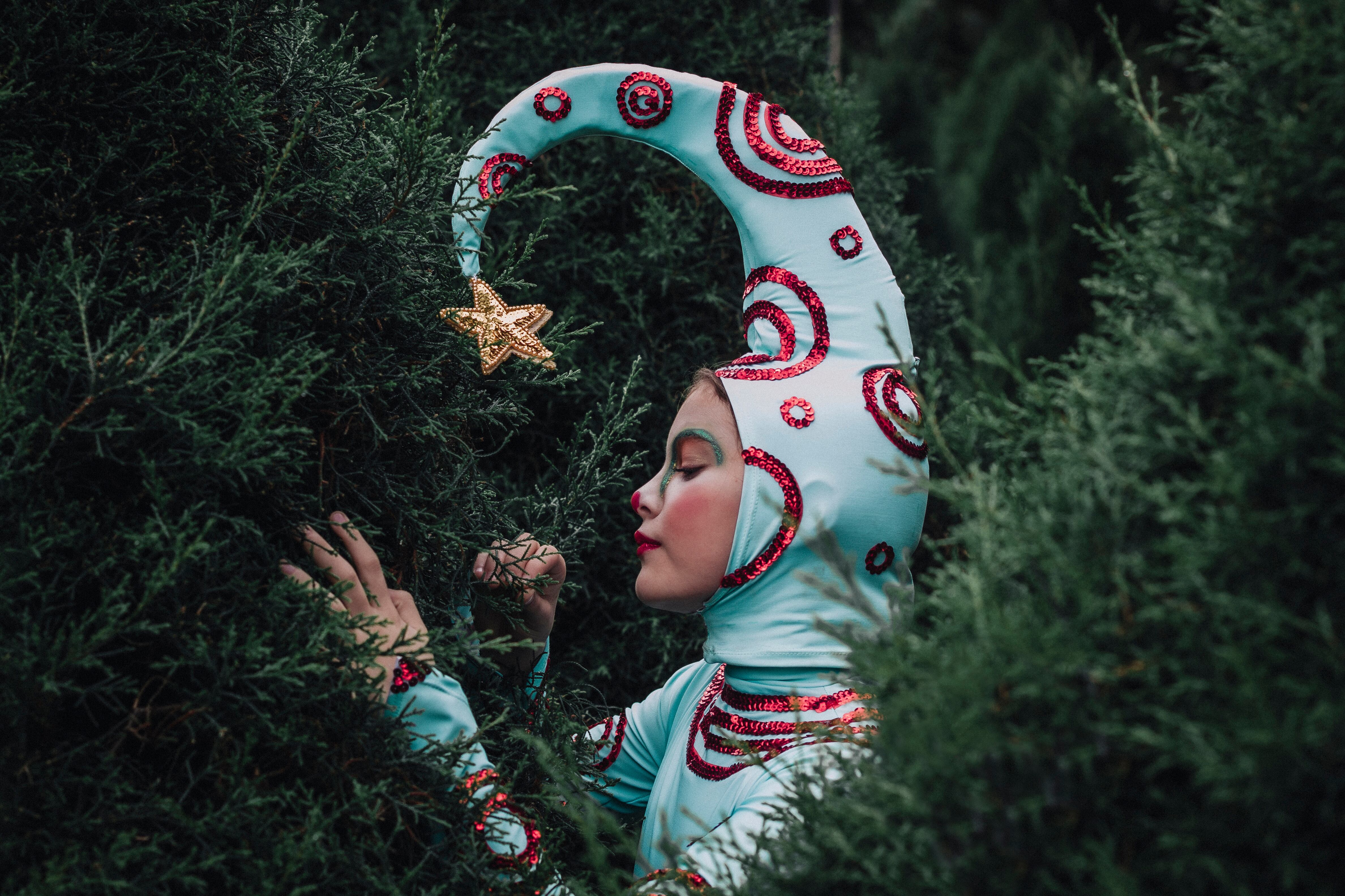 El Teatro Nacional presentará 'En las ramas del ciprés' en conjunto con Danzay y Teatralia, para representar una de las tradiciones más populares de la época: el árbol de Navidad.