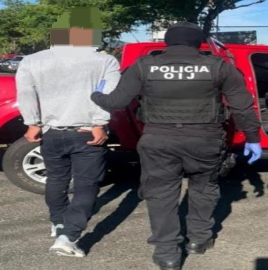 Sarmiento fue detenido por el OIJ en Zapote.