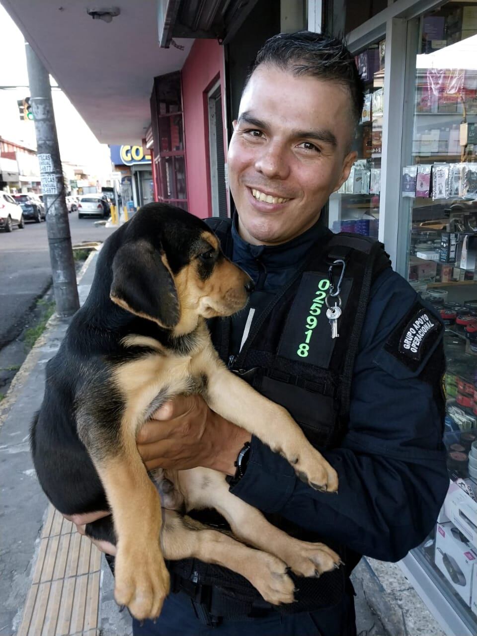 José Alberto Benavides Barrantes, el oficial de la Fuerza Pública que murió en un choque en el que el otro conductor se dio a la fuga, sobre circunvalación en San Sebastián, San José. Foto: Cortesía José Benavides Hernández para La Teja