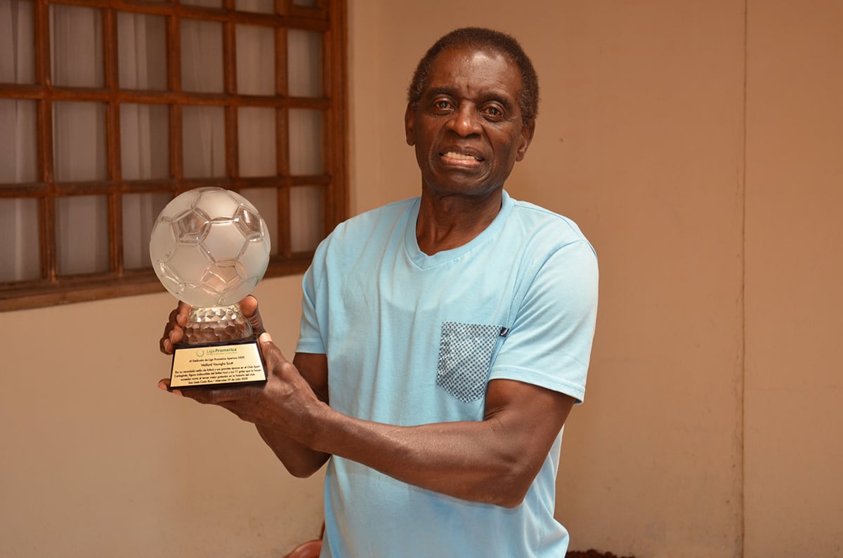 Walford Vaughns, dedicado del Apertura 2020