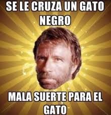 Chuck Norris se convirtió en leyenda gracias a memes virales.