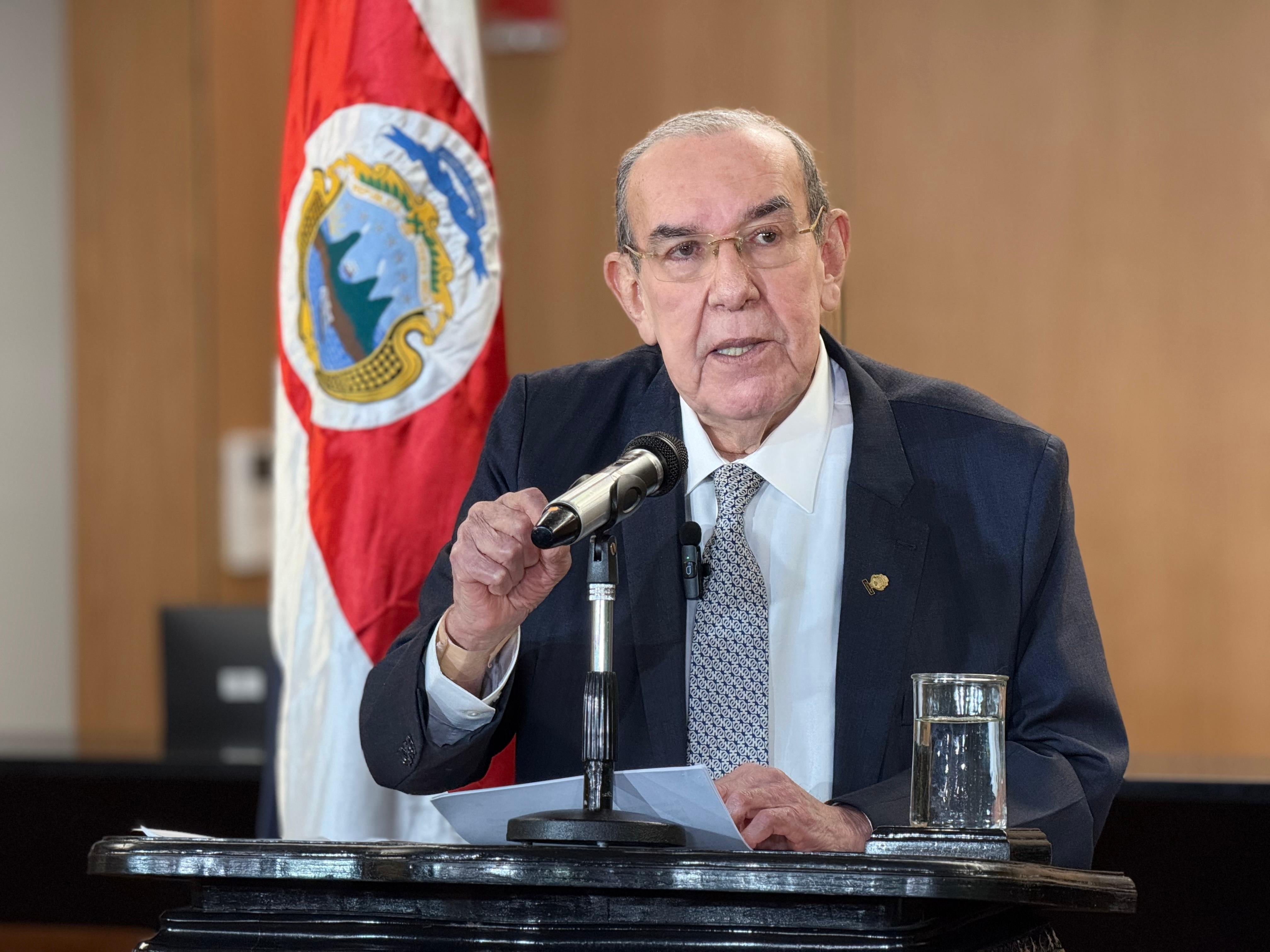 Rodrigo Arias le habló claro al presidente Rodrigo Chaves