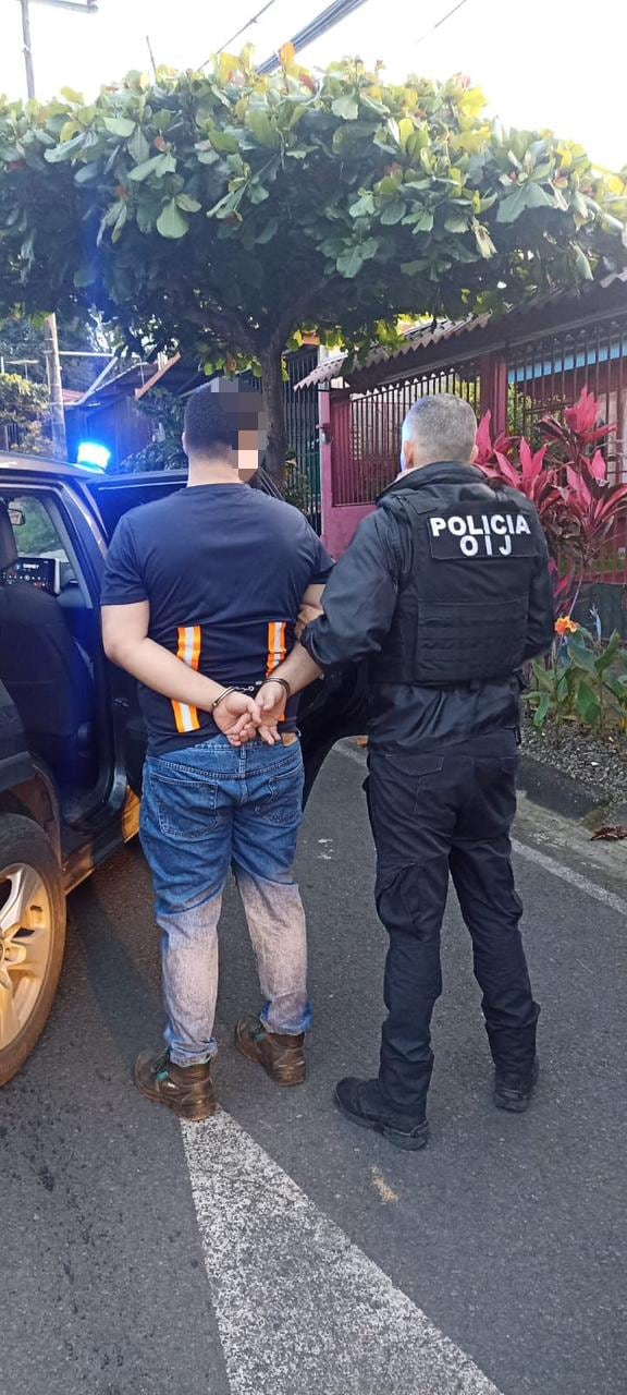 Detenidos como sospechosos de difundir pornografía infantil