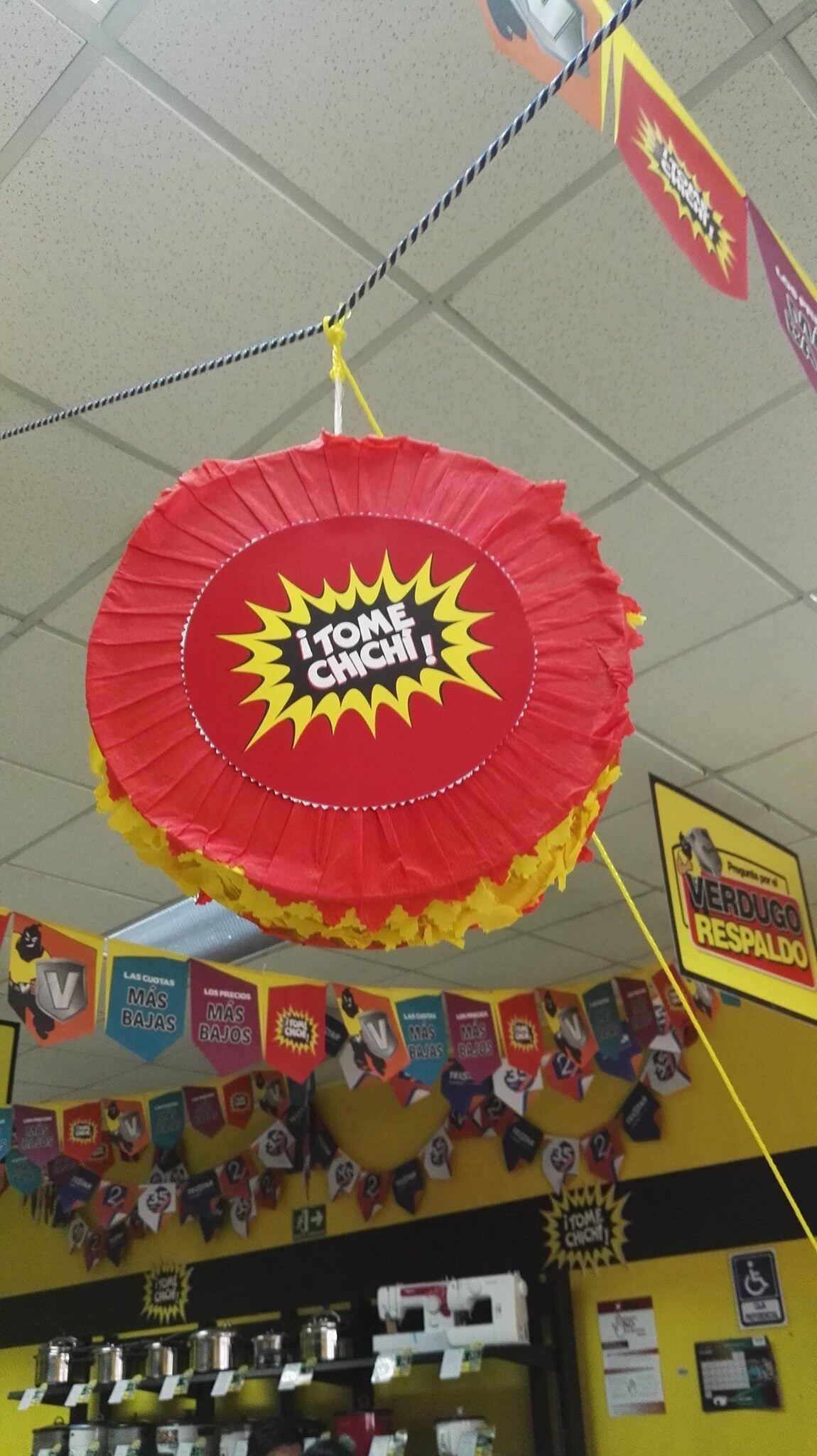 La casa vendedora de electrodomésticos, El Verdugo, nació como concepto en 1966 y ya como tienda en 1983.  La primera casa vendedora de electrodomésticos fue Casa Víctor, de la mano de don Javier Ordoñez y don Calos Carrió