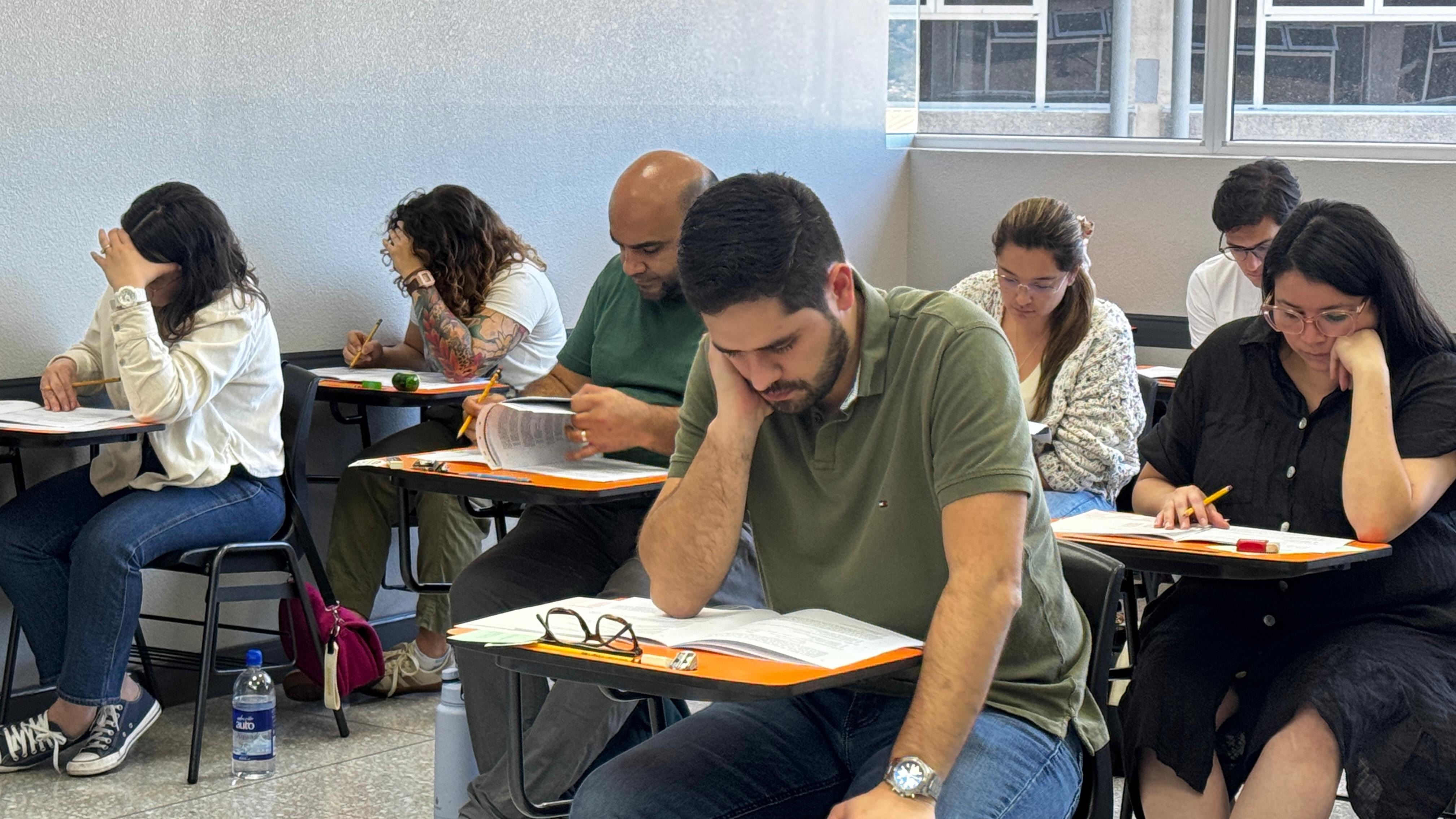 Médicos hicieron examen para optar por una especialidad