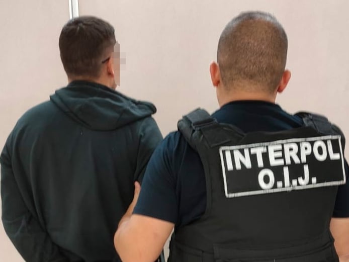 Hombre detenidos por la Interpol