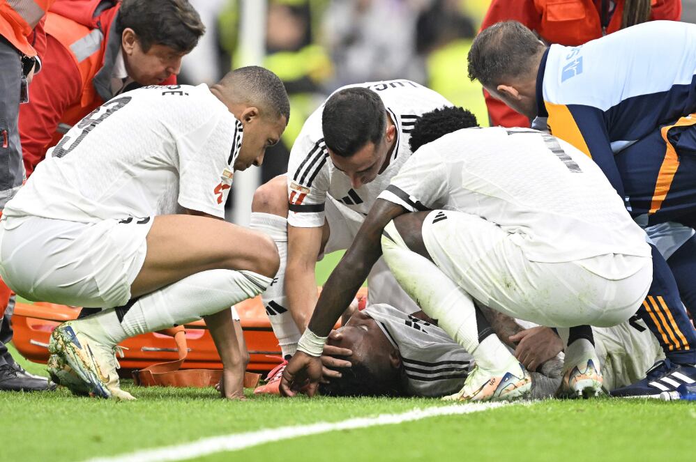 Éder Militao se perederá toda la temporada por una lesión de ligamento cruzado en la rodilla derecha. Instagram.