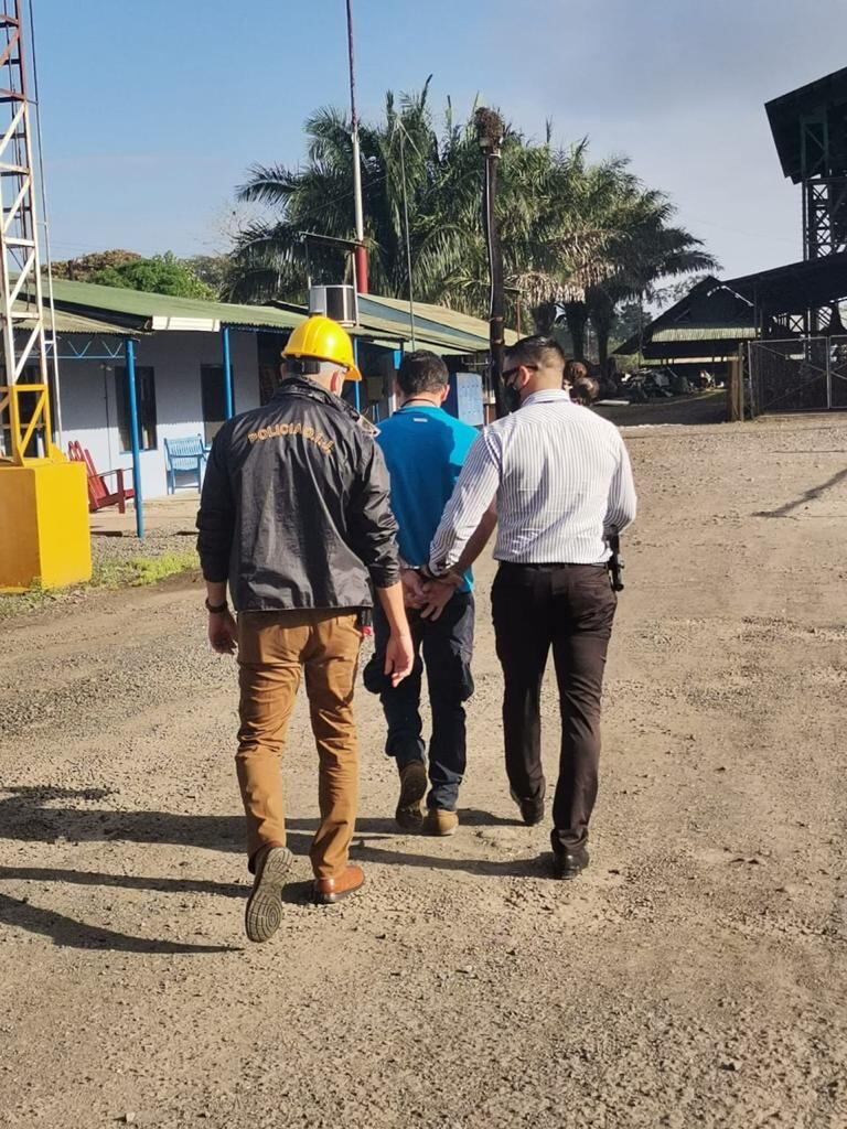 Detienen a hombre apellidado Navarro Alvarado sospechoso del homicidio de su esposa Shirley Natalia Pérez Barrientos. Foto OIJ.