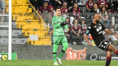 Abraham Madriz tiene una tarea pendiente con Saprissa que debe cumplirla este domingo