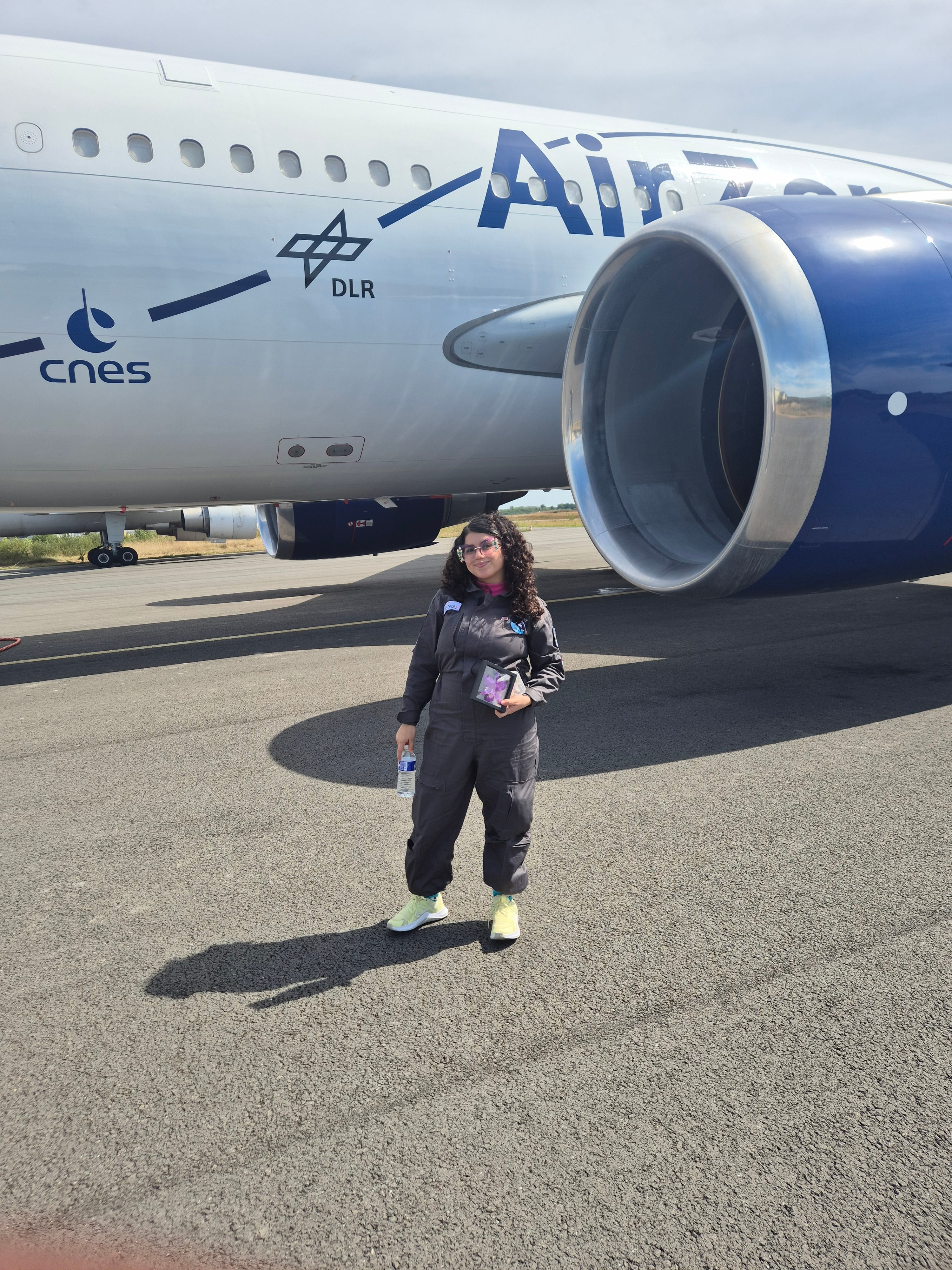 Fiorella Arias, ingeniera en Biotecnología graduada del TEC, llevó a gravedad cero, cultivos y el orgullo tico a un vuelo de práctica espacial con microgravedad en Francia
