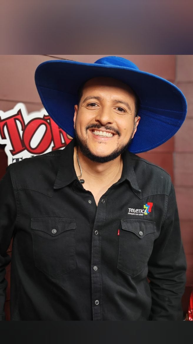 Max Barberena sacó pecho este miércoles al presumir muy orgulloso el gran logro que obtuvo su hija mayor, Nathaly.