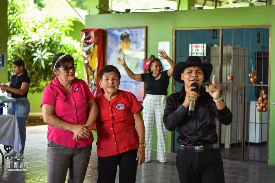 Yeris Lobo se coronó hace una semana como ganador de la sétima temporada del reality de canto de canal 7