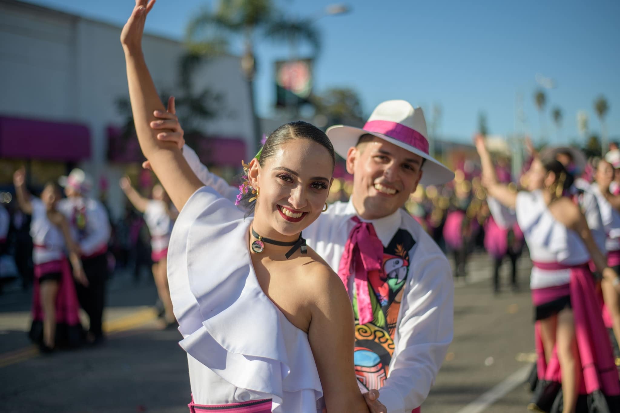 Con gran orgullo patrio, Elesban Rodríguez, director de la Banda Municipal de Zarcero (BMZ), celebró que cumplieron con el gran objetivo que se impusieron desde que fueron confirmados como participantes en el Desfile de las Rosas 2024