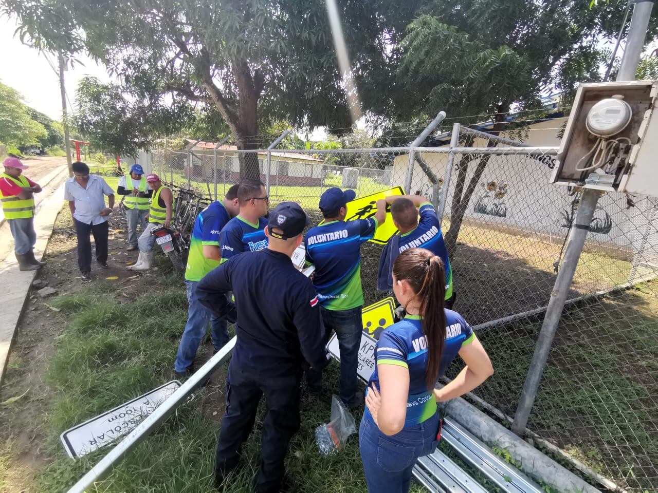 Volvieron las señales de tránsito a la Isla de Chira