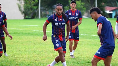 San Carlos aparece con una deuda de más de ¢14 millones con la Caja y obtuvo la licencia, ¿cómo fue posible?