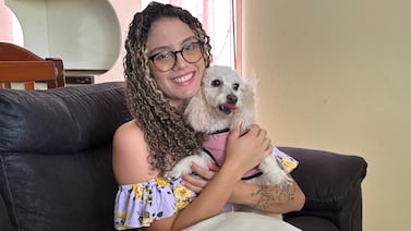 Con 25 años, nunca fumó un cigarro, pero vapear la volvió adicta a la nicotina