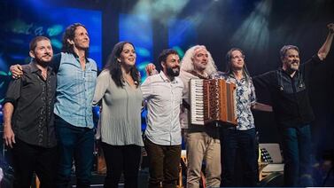 Las celebraciones por la Abolición del Ejército continúan este viernes por la noche con gran show
