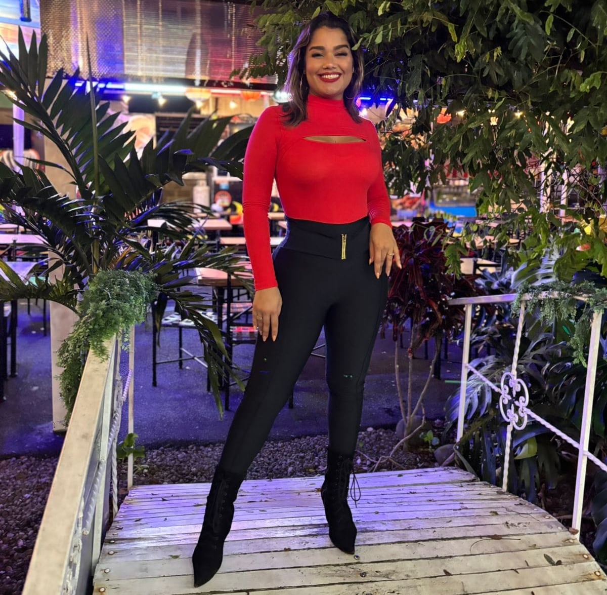 Karen Bok, Nace una estrella-