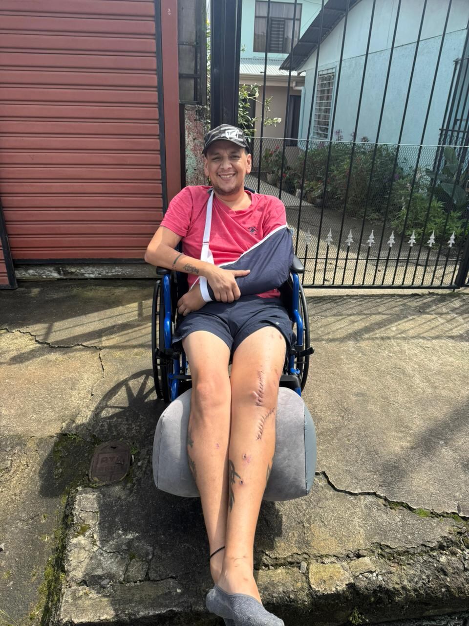 Luis Fonseca Vargas sobreviviente de grave accidente de tránsito en Grecia