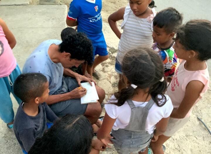 El artista Enio Gómez será el primer costarricense en exponer en una galería de arte en Estados Unidos.