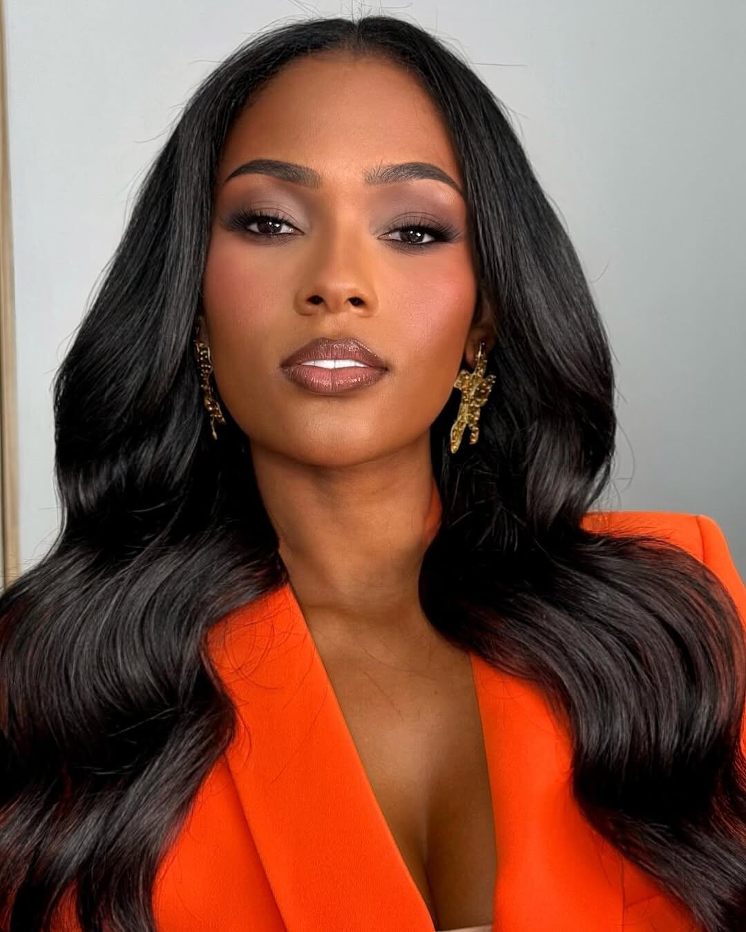 La revelación de las cinco primeras precandidatas al Miss Universo Costa Rica 2025 puso al rojo vivo la competencia de belleza. Las primeras elegidas son Natalia González, Kristell Freeman, Mahyla Roth, Andrea Montero y Layevska Stephens.