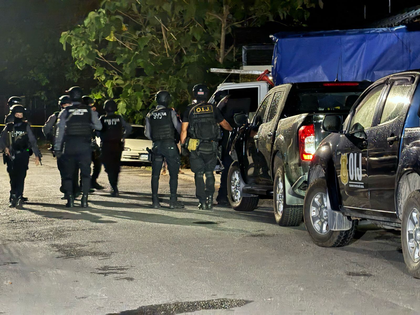 OIJ custodió una vivienda en barrio Marichal, en el sector de Calle Hacienda Vieja en Orotina en busca de pistas por la desaparición de la modelo Rashab Jael García Valverde, de 32 años. Foto: Alejandra Morales, La Teja