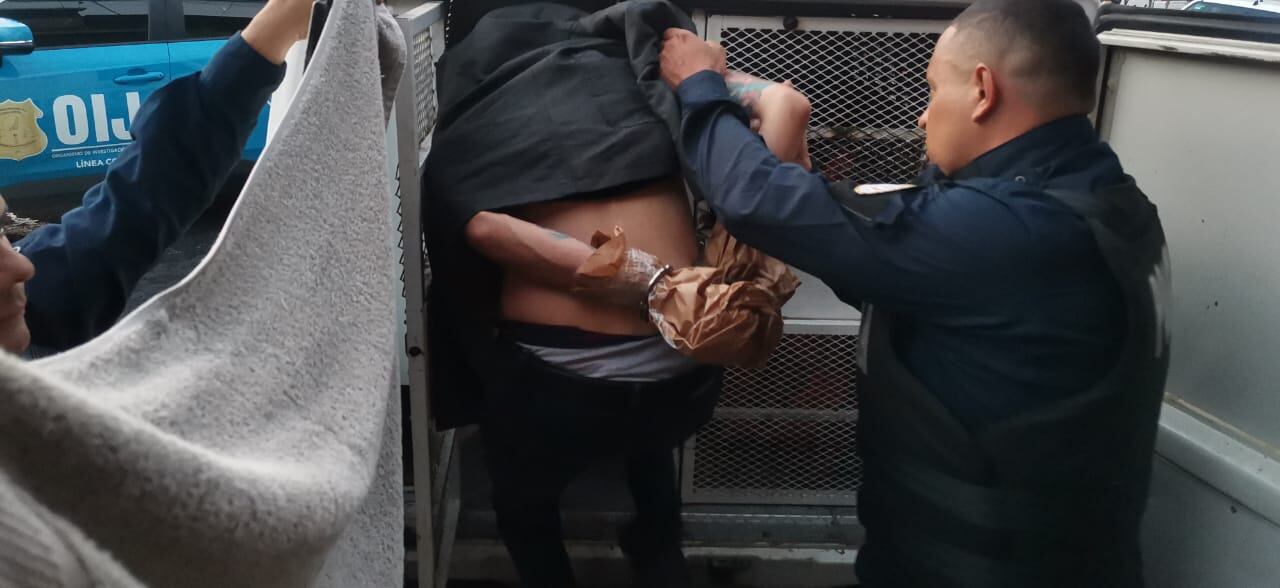 Detienen a dos sospechosos por la balacera en San Sebastián en la que niño resultó herido. Foto MSP.