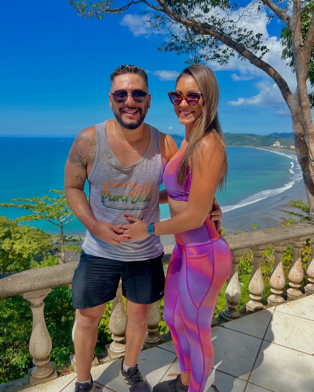 Alonso Solís y su novia Lilibeth Vivas