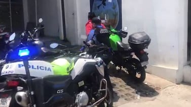 Riña en parque de Escazú deja dos hombres heridos con arma blanca