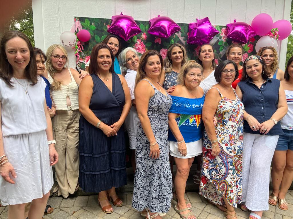 El Día de las Madres se celebró muy a la tica en Atlanta, Estados Unidos, ya que se organizó un lindo evento en medio de un olorcito muy a nuestra tierra costarricense.