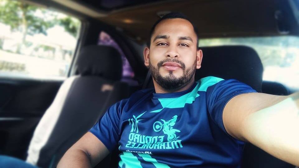 Jonathan González Carvajal, de 32 años, no tenía antecedentes y fue atacado a balazos en urbanización Atardecer, en Quircot, en San Nicolás de Cartago. Foto: Tomada de redes sociales