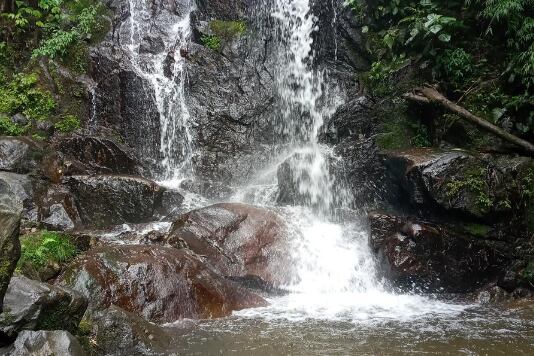 La Catarata Londres se ubica en Cerros de Escazú. (Imagen de Wikiloc)