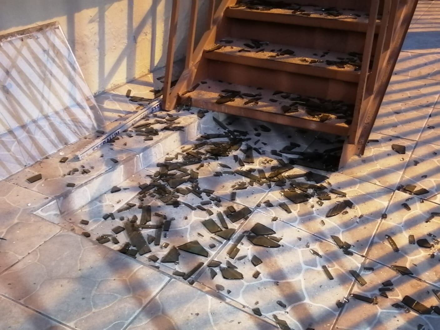 Un muerto y tres heridos graves por explosión en fábrica ilegal de pólvora. Foto cortesía.